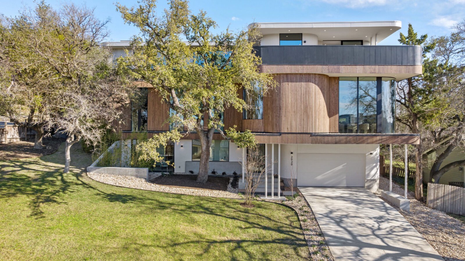 Discover The Essence of Barton Hills, A Serene Modern Estate in Austin, Texas