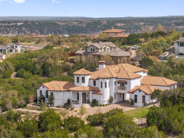 Inside Austin’s Ultimate Private Compound in Spanish Oaks