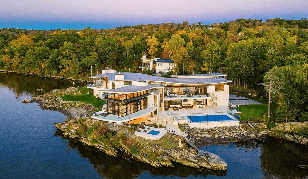  Million Riverfront Estate In Hyde Park, New York (PHOTOS)