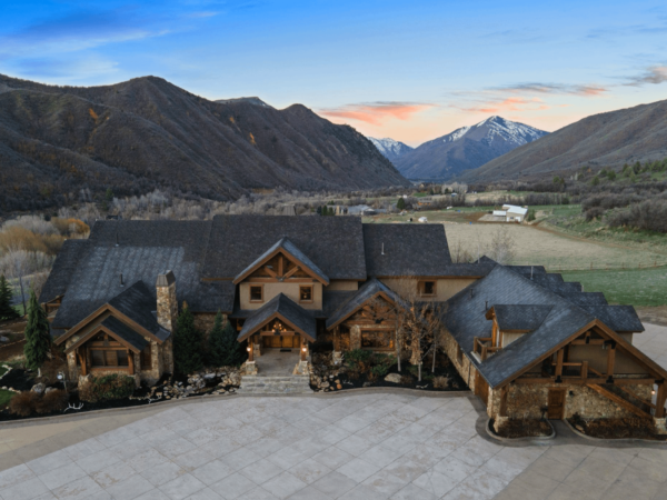 Utah Home On 100 Acres With 3 Kitchens (PHOTOS)