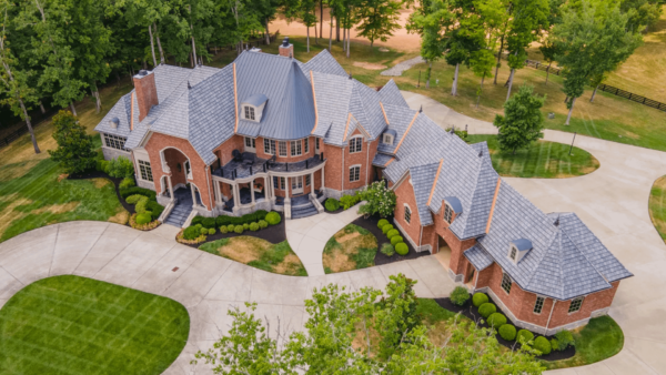 Brick Home On 60 Acres In Ashland City, Tennessee (PHOTOS)