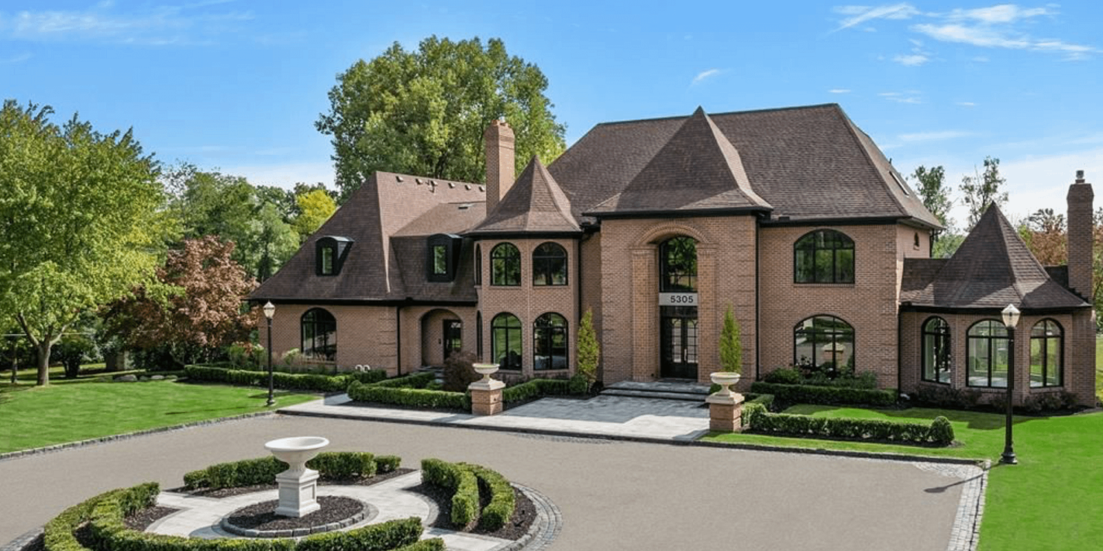 Michigan Home With 2 Elevators & Indoor Pool (PHOTOS)
