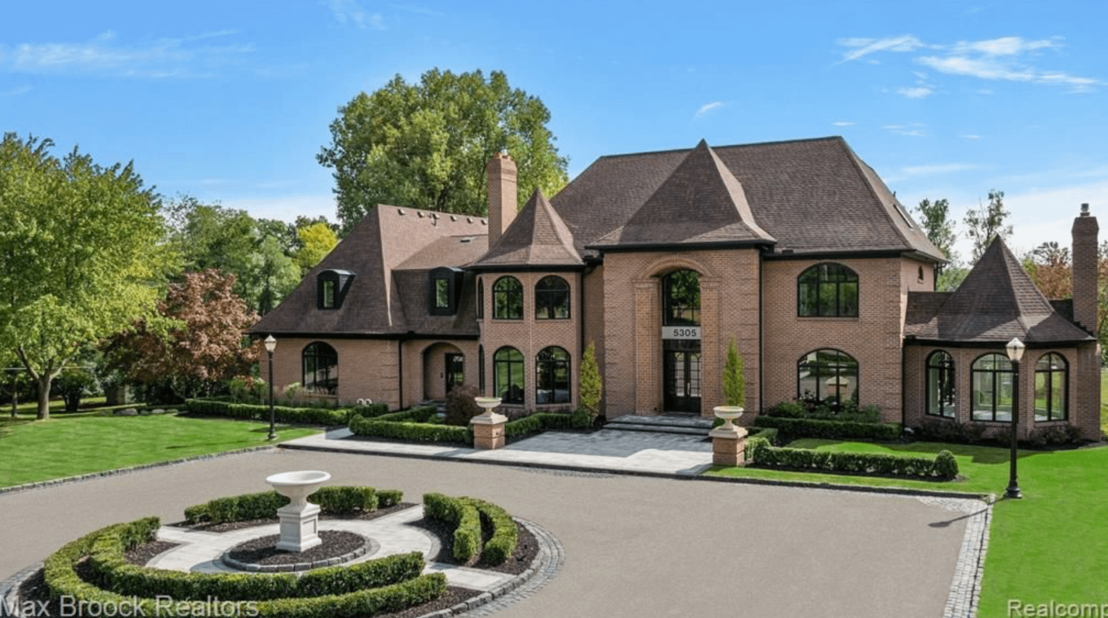 Michigan Home With 2 Elevators & Indoor Pool (PHOTOS)