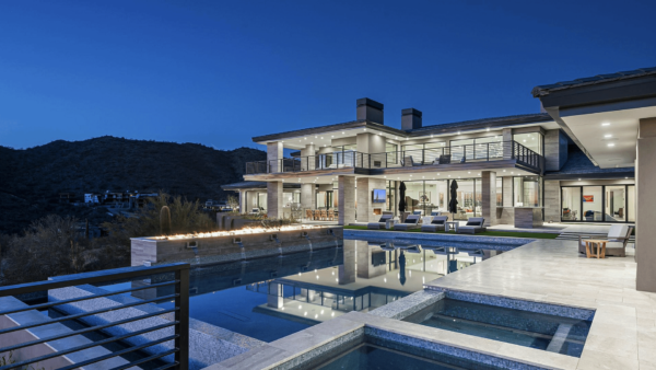 Arizona New Build With 20-Car Garage (PHOTOS)