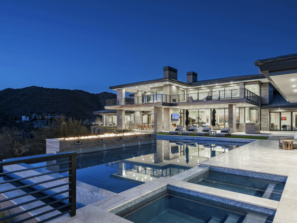 Arizona New Build With 20-Car Garage (PHOTOS)