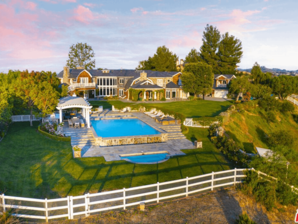Jessica Simpson Lists California Home For  Million (PHOTOS)