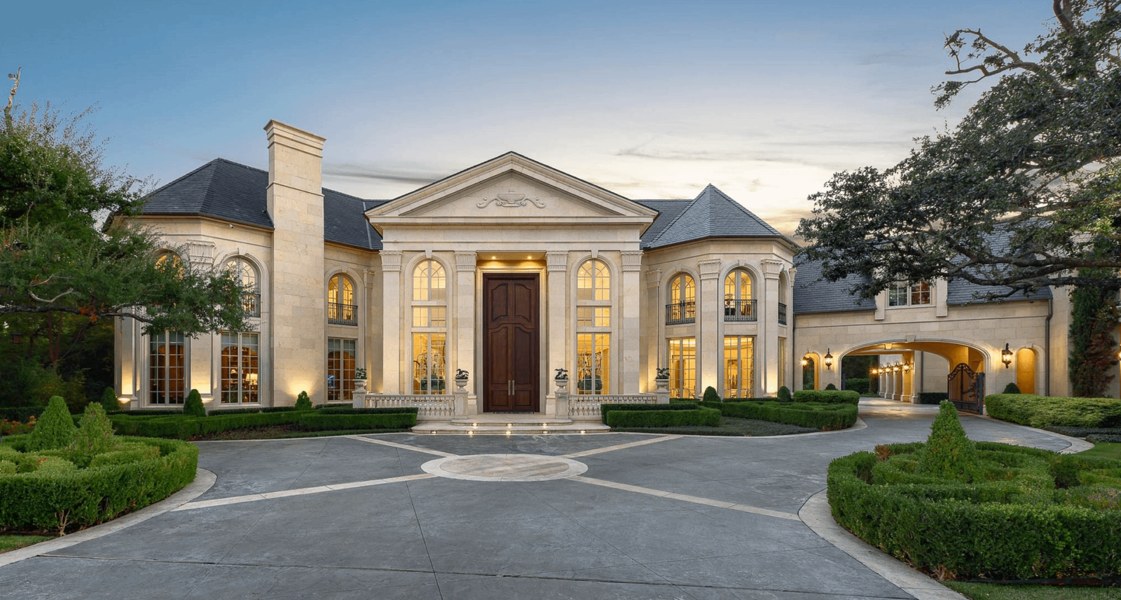 Stunning Limestone Home In Dallas, Texas (PHOTOS)