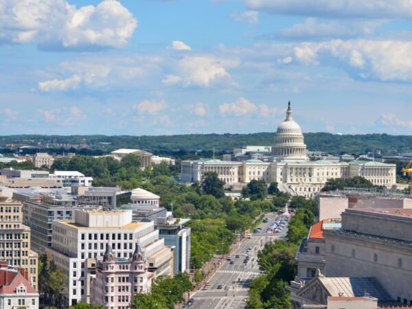 Carr Workplaces Opens New Coworking in DC