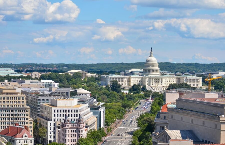 Carr Workplaces Opens New Coworking in DC