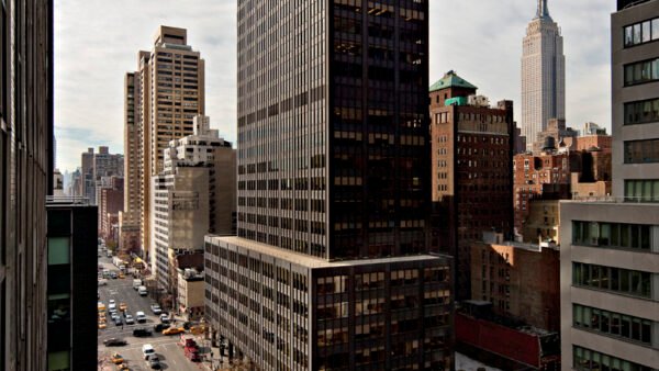 L&L Holding Signs Lease Extensions in Manhattan