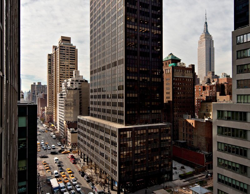L&L Holding Signs Lease Extensions in Manhattan