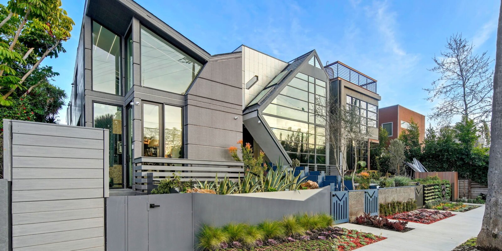 A Venice Beach Treasure with A Rooftop Deck & 360-Degree Views