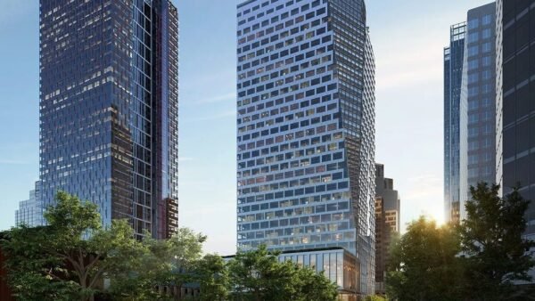 Seattle Office Maintains Values, But Trades Are Few