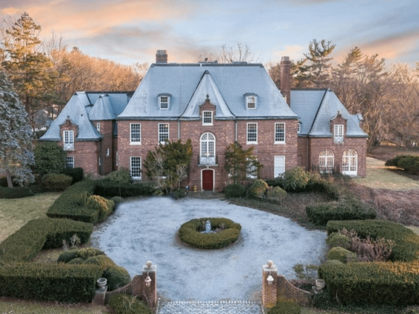 Historic Long Island Home (PHOTOS + FLOOR PLANS)
