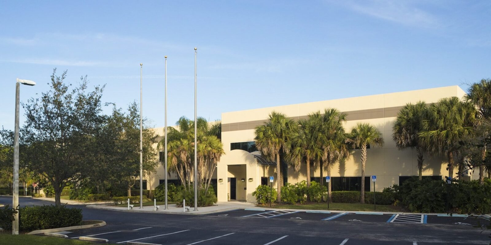 Lincoln Property JV Buys Fort Lauderdale Facility for M