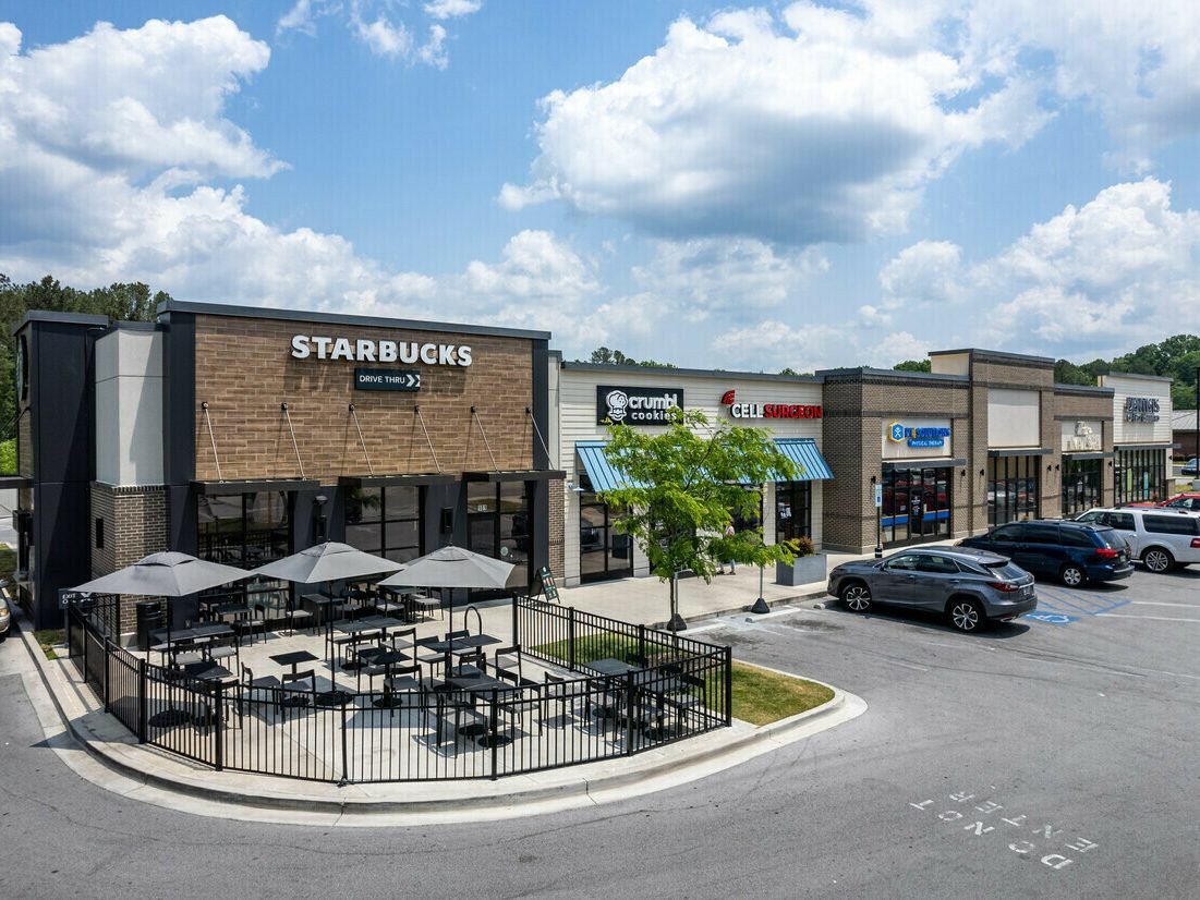 exterior of The Shoppes of East Brainerd