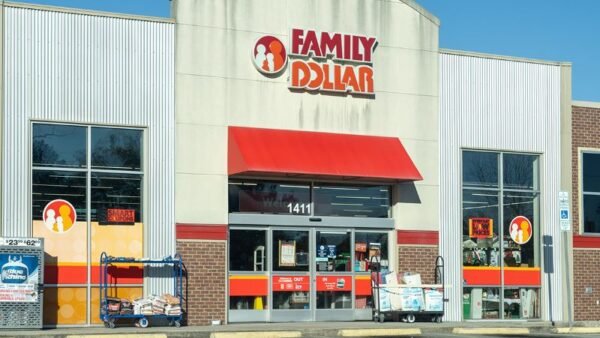 Dollar Tree to Sell Family Dollar for B