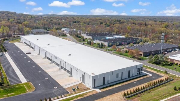 Lincoln Equities Inks New York Industrial Lease
