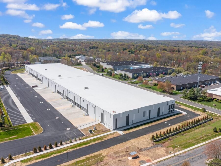 Lincoln Equities Inks New York Industrial Lease