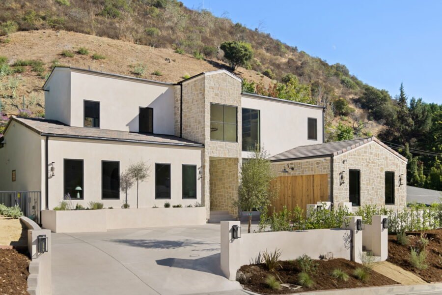 Modern Farmhouse Perfection in Beverly Hills: 1840 San Ysidro Drive