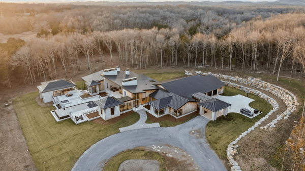 Contemporary Masterpiece On 100 Acres In Tennessee (PHOTOS)