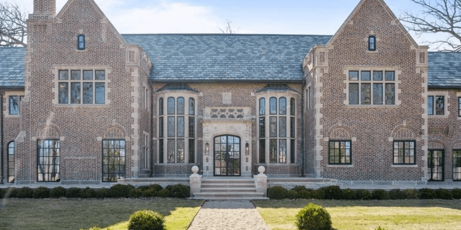 Historic Brick Home In Winnetka, Illinois (PHOTOS)