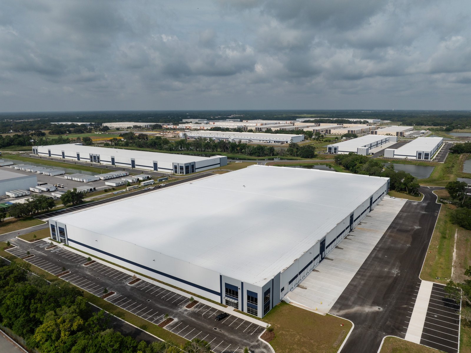 Exterior shot of Building 400 at Lakeland Commerce Center, an industrial facility in Lakeland, Fla.
