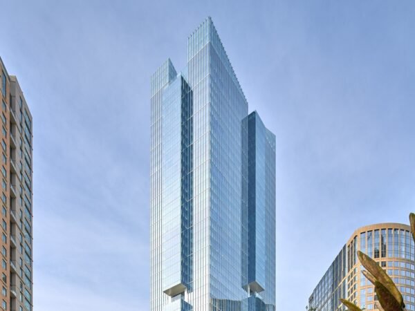 Hines, Ivanhoé Land 0M Refi for Houston Trophy Tower