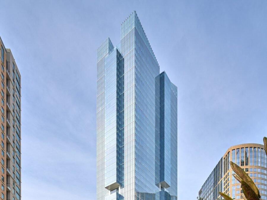 Hines, Ivanhoé Land 0M Refi for Houston Trophy Tower