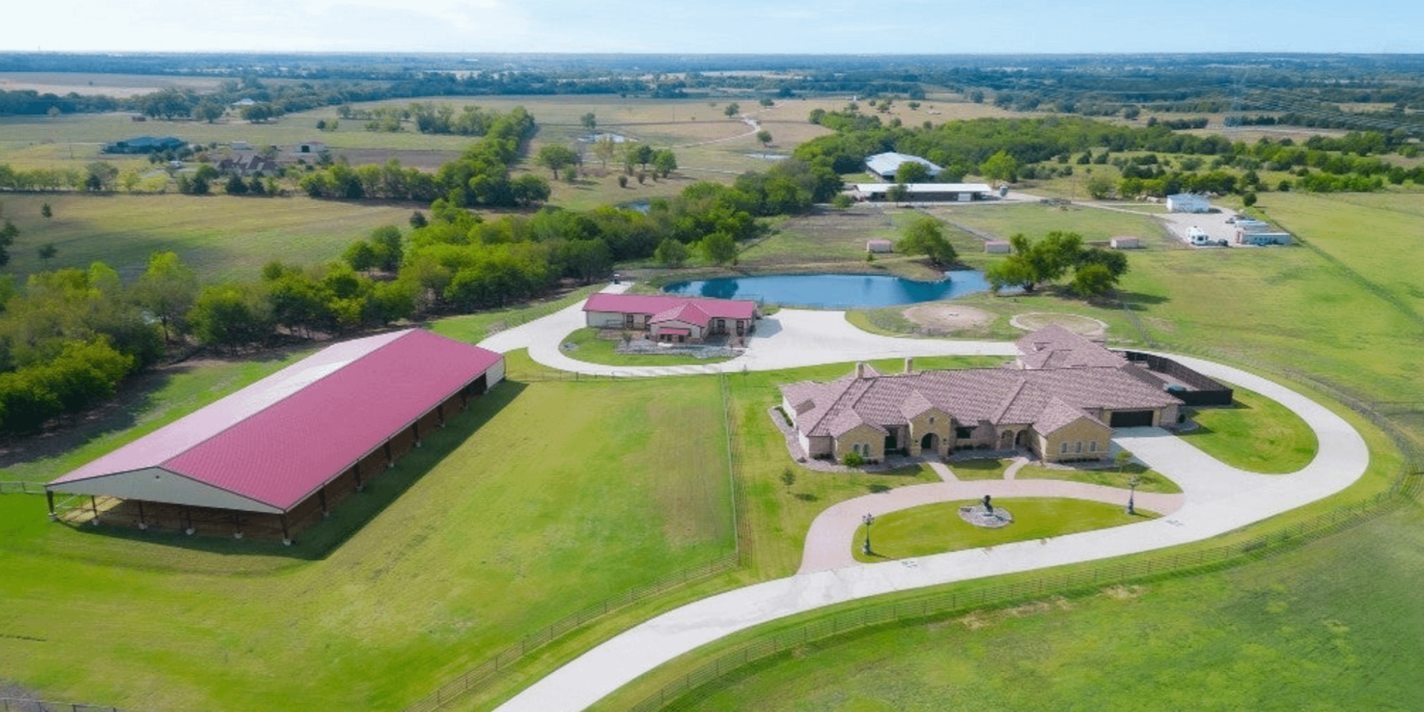 25 Acre Texas Estate With Indoor Pool (PHOTOS)