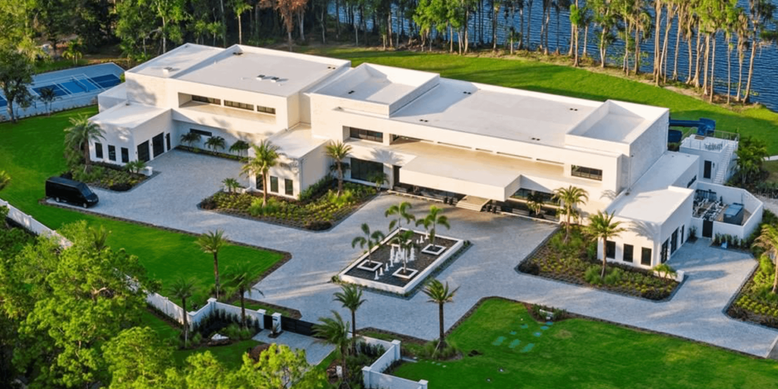 Insane Modern Lakefront New Build In Florida (PHOTOS)