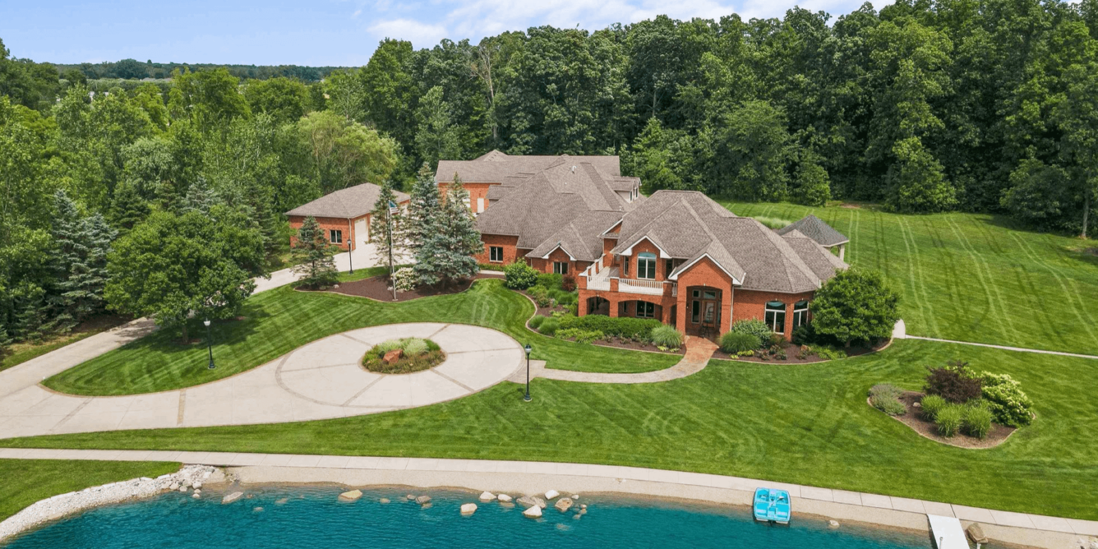 10 Acre Indiana Estate With Pond For Under  Million (PHOTOS)