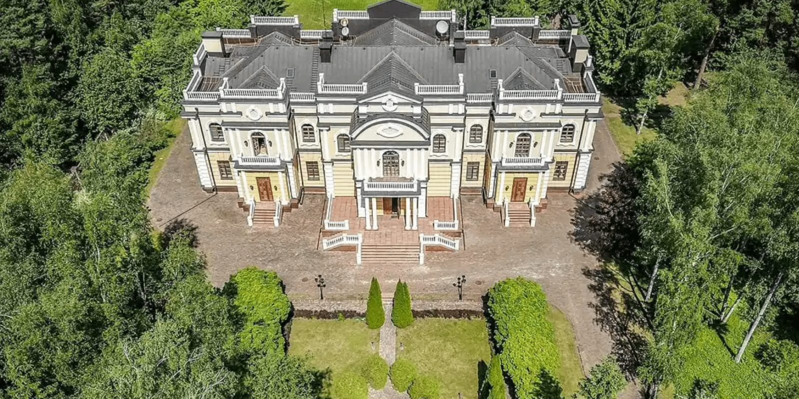 23,000 Square Foot Home In Russia With Indoor Pool (PHOTOS)