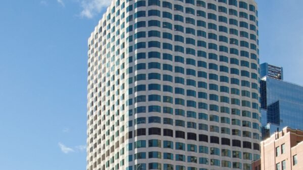 Nuveen Sells Boston High-Rise for 7M
