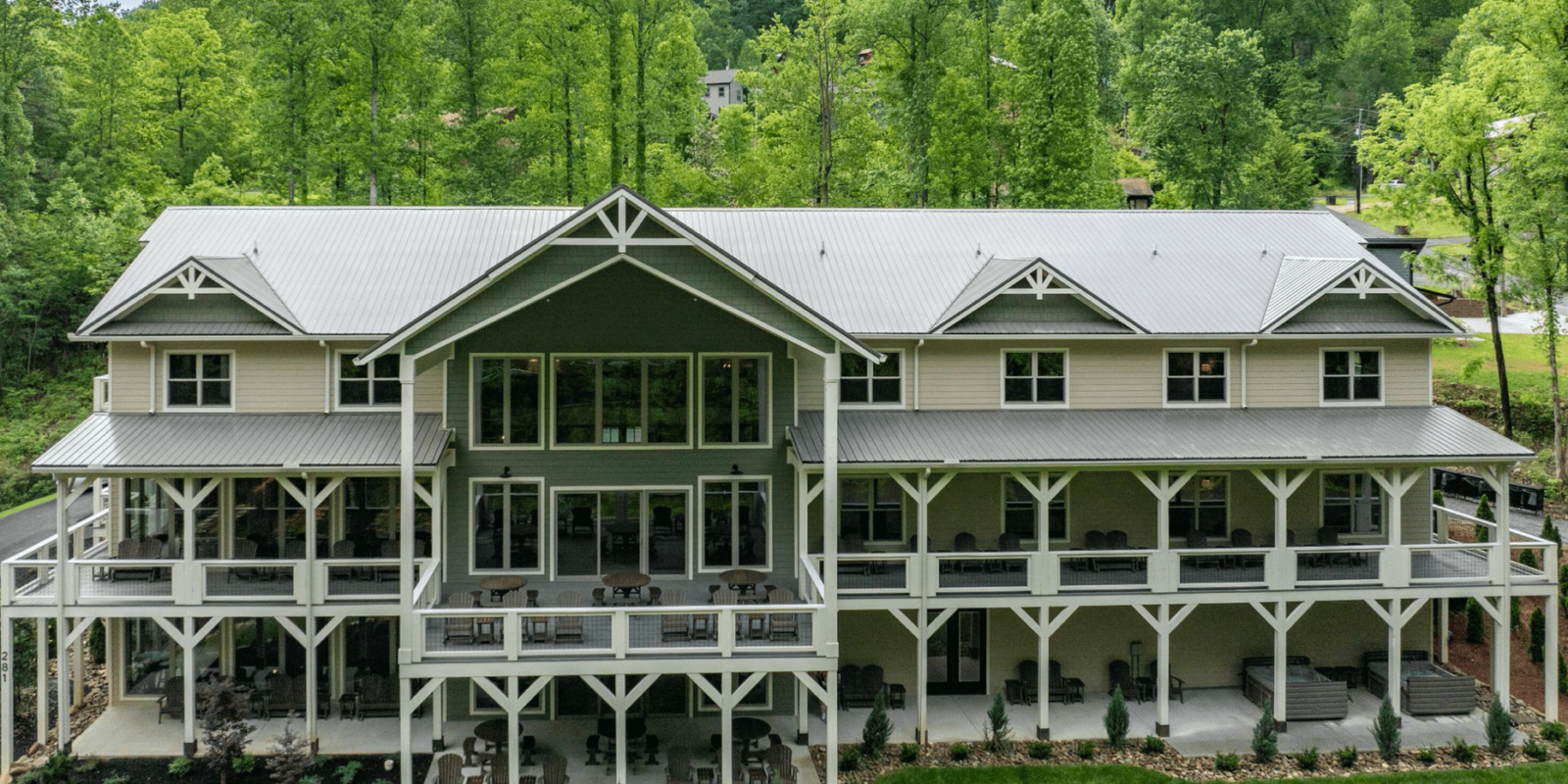 Tennessee Home With 57-Seat Movie Theater (PHOTOS)