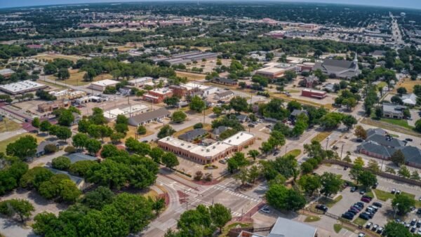 Suburban Dallas Spec Office Project Begins 1st Lease