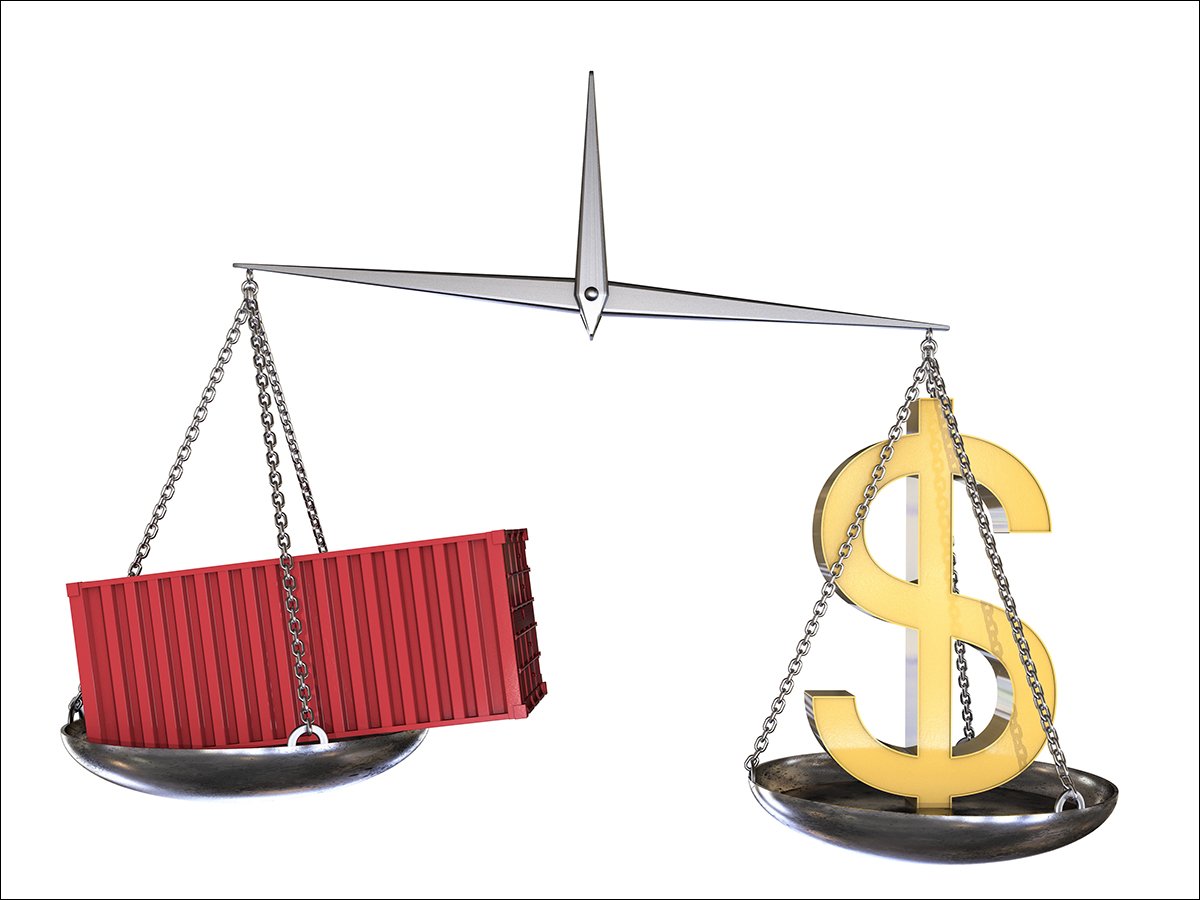 What Makes the US Trade Deficit a Capital Magnet