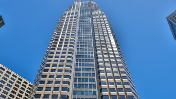 Uncommon Developers Pays 0M for LA Office Tower