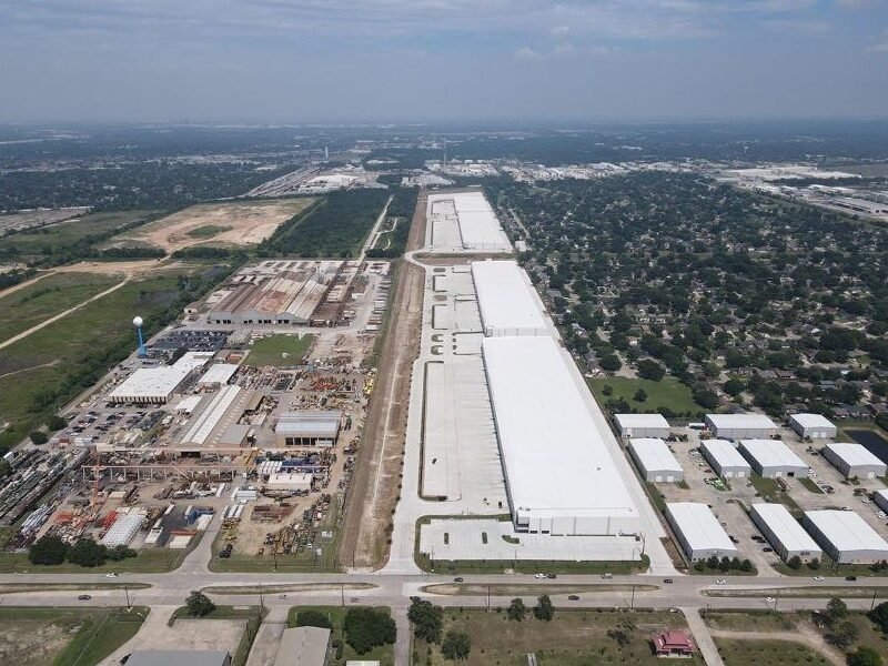 Foxconn Buys 1 MSF Industrial Campus for 2M