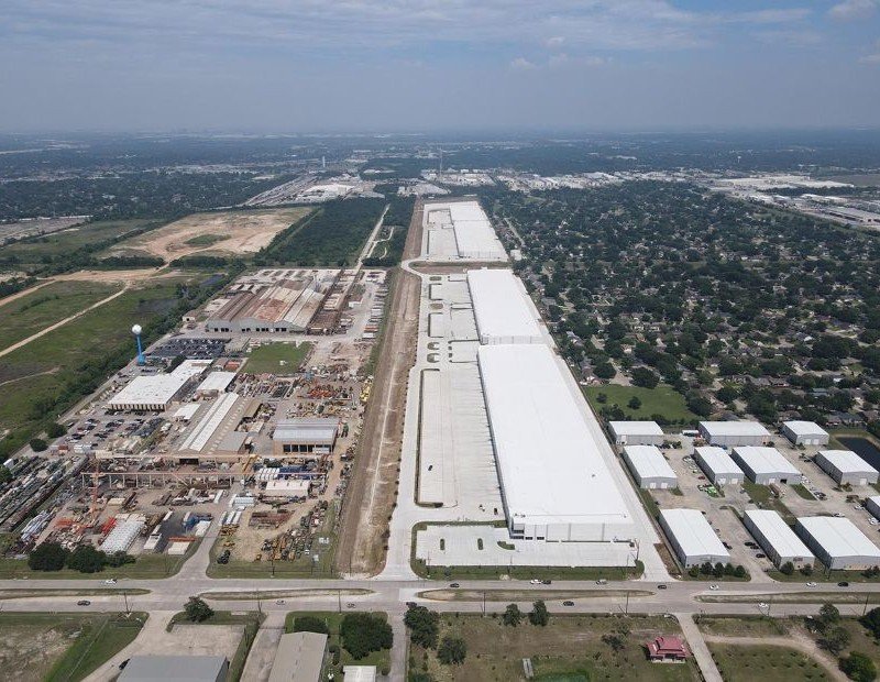 Foxconn Buys 1 MSF Industrial Campus for 2M