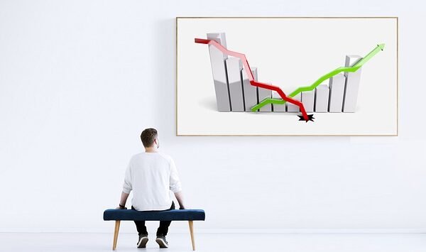 New data reveals a fall in UK house prices – property industry reaction