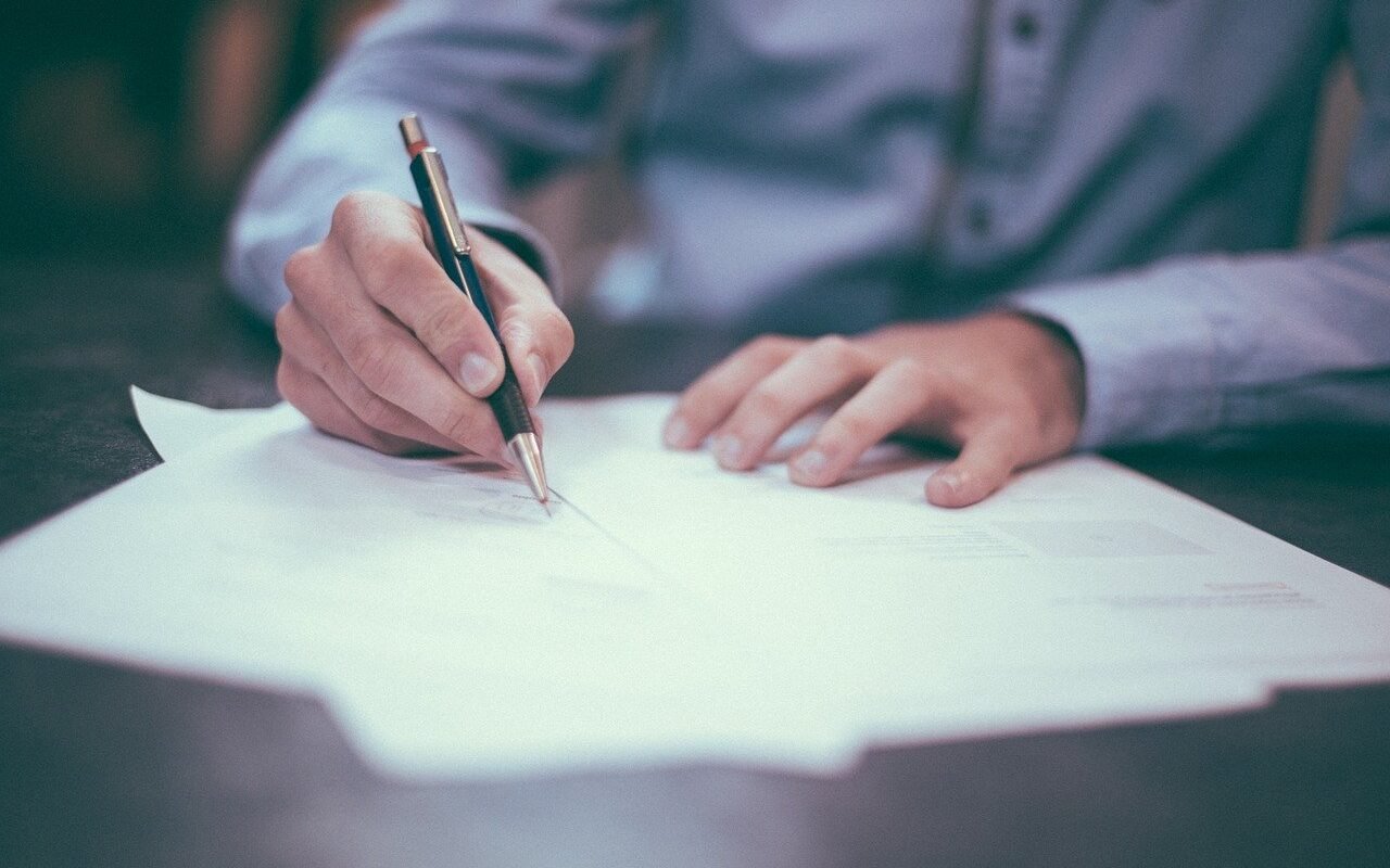 Single mum landed with 20% rent hike secures 56,000-signature petition calling for rent controls Single mum landed with 20% rent hike secures 56,000-signature petition calling for rent controls