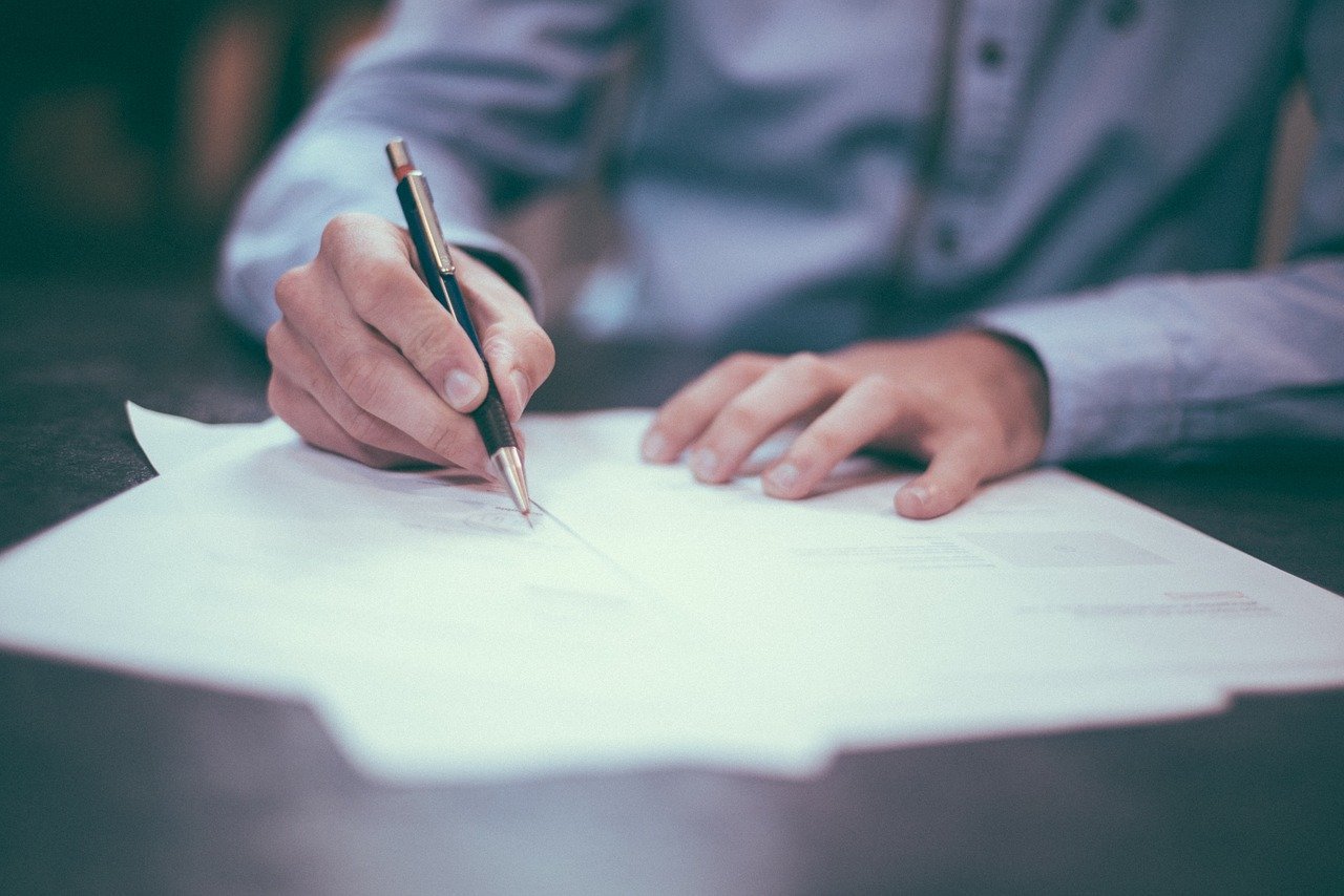 Single mum landed with 20% rent hike secures 56,000-signature petition calling for rent controls