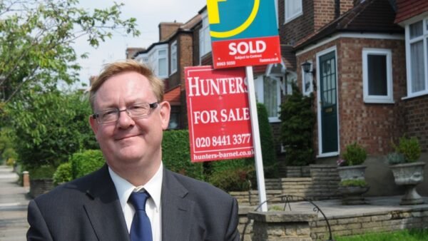 This long and winding road to estate agency regulation must end here