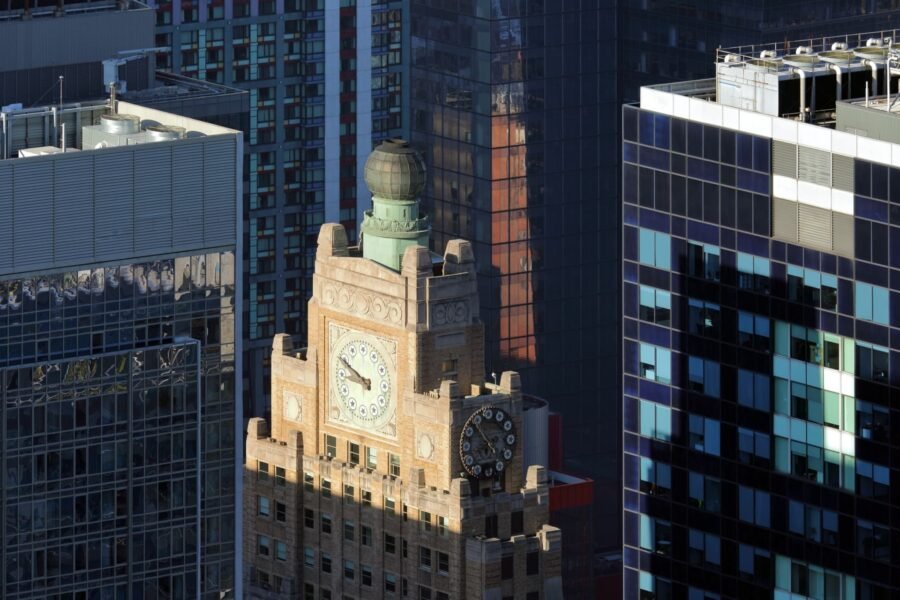 CBRE to Lead Paramount Building Leasing