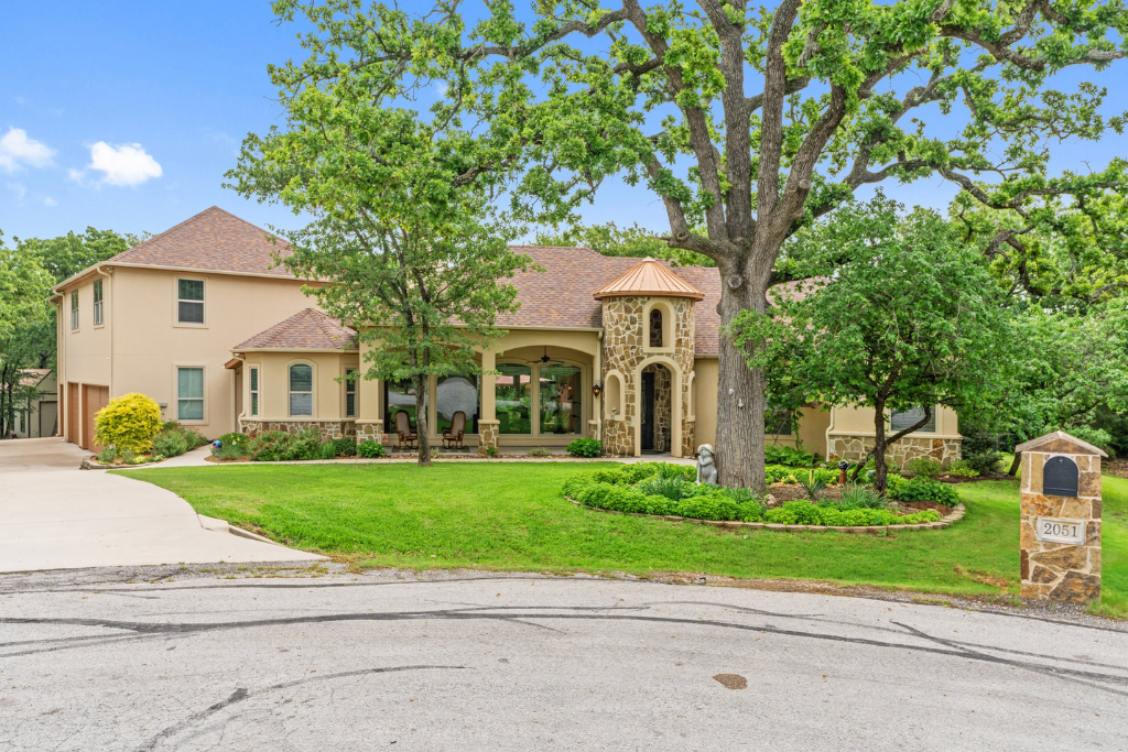 A Private, Custom-Built Frisco Retreat Hits the Market For the First Time