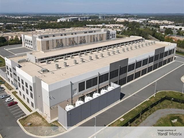 Blackstone Lands 0M for Data Center Portfolio