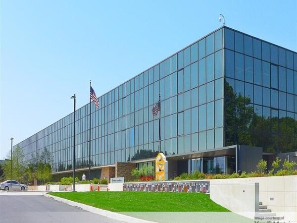 Bank Unit Doubles Long Island Footprint
