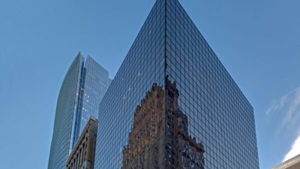 Downtown Houston Office Tower Changes Hands