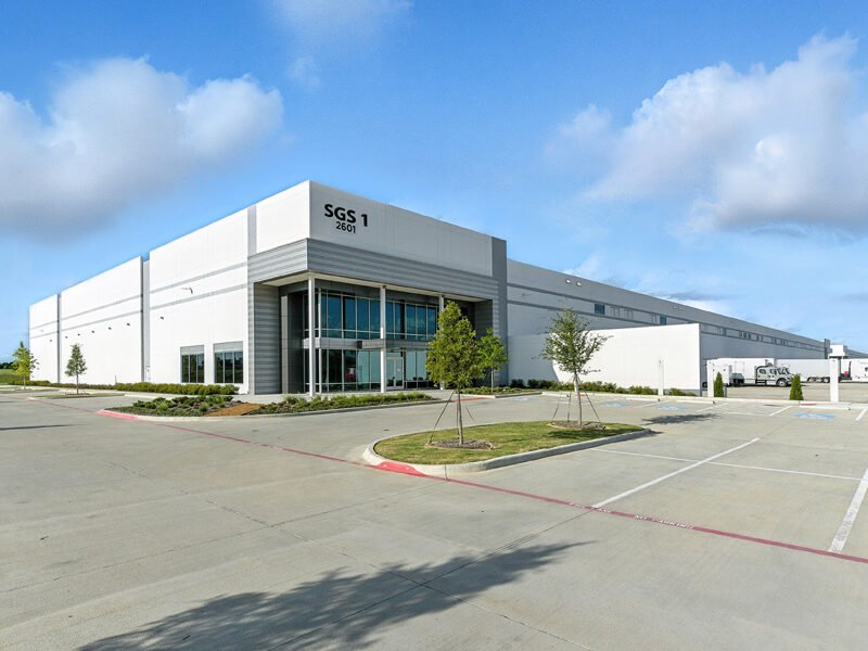 Hillwood JV Opens 450 KSF Production Facility in Texas